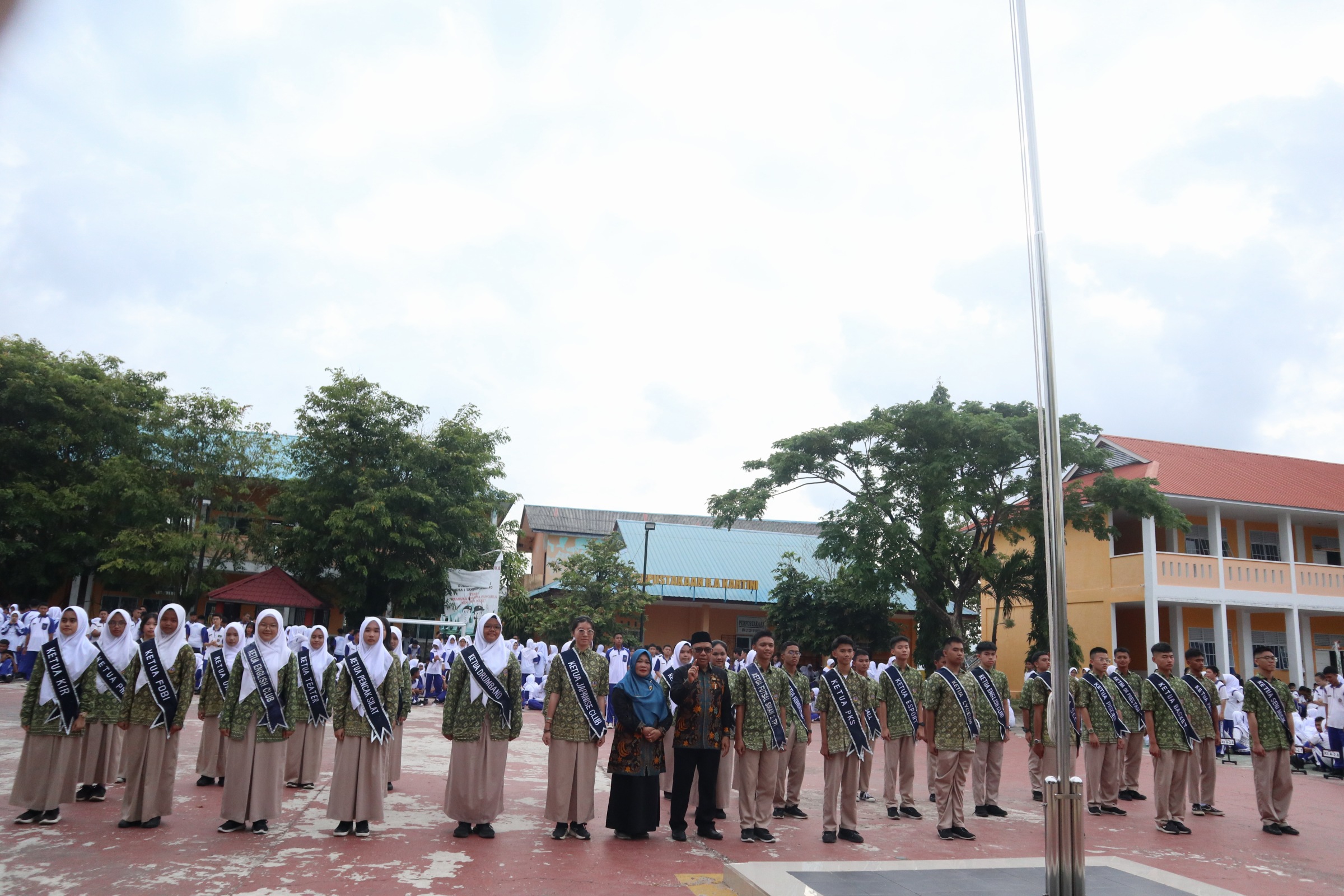 Pelantikan Ketua Ekstrakurikuler SMANSA Masa Bakti 2025/2026: SMAN 1 Tanjungpinang Tegaskan Pentingnya Prestasi Non-Akademik