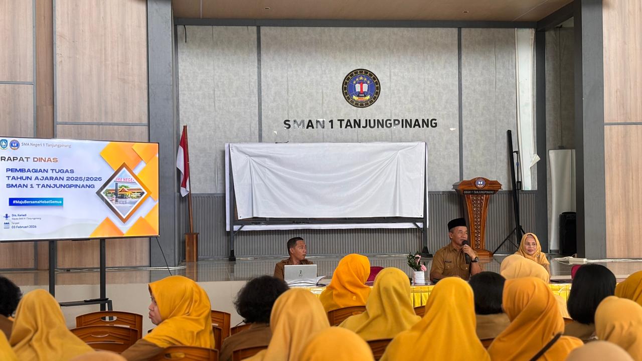 Rapat Dinas Pembagian Tugas Tambahan Tahun Ajaran 2025/2026 SMA Negeri 1 Tanjungpinang