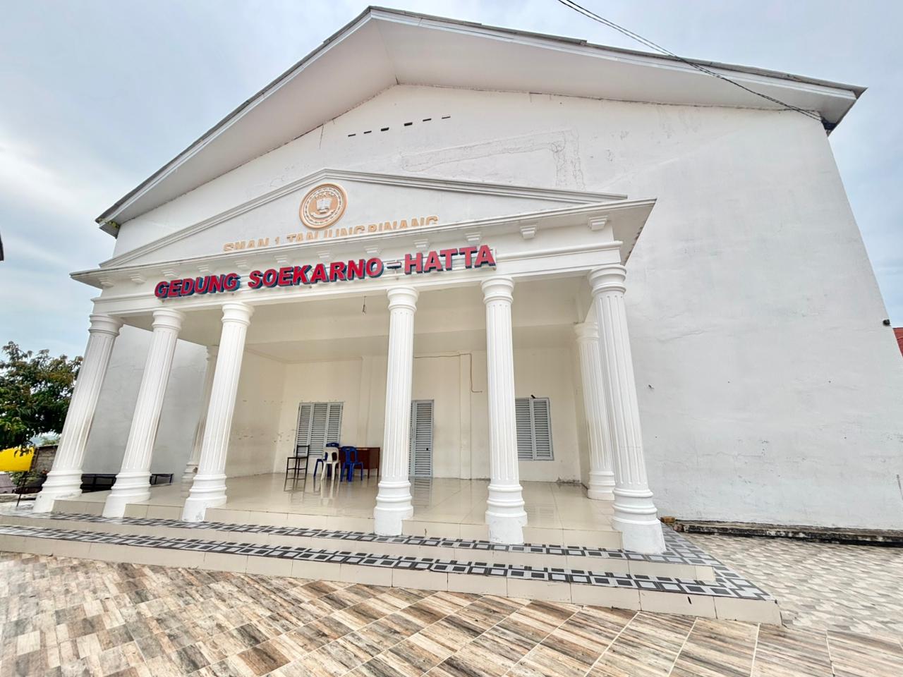 Gedung Aula Soekarno Hatta